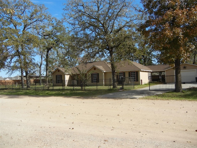 view of front facade featuring a garage