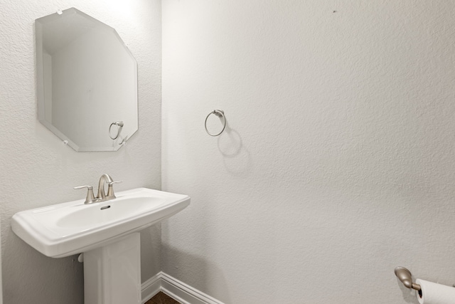 bathroom with sink