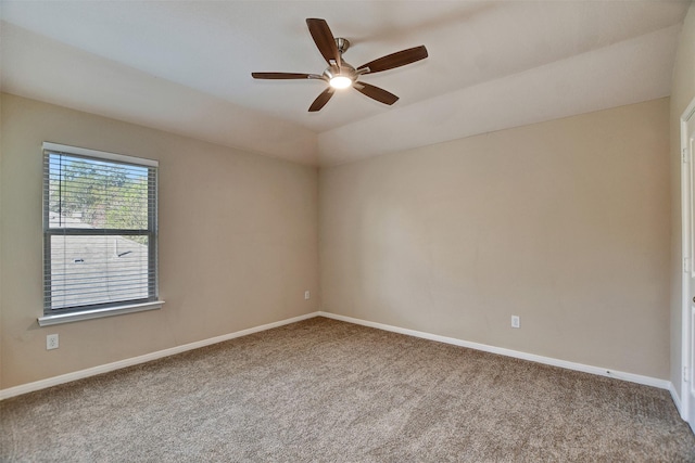 unfurnished room featuring carpet and ceiling fan