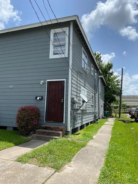 exterior space with a front yard