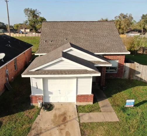 7704 Sign St, Houston, TX 77489 - birds eye view of property