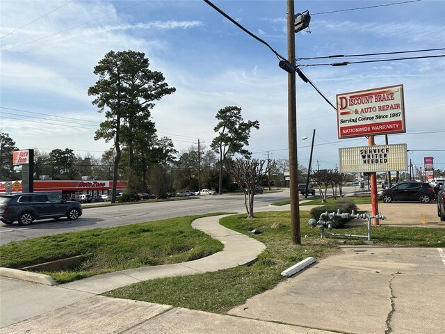1806 N Frazier St, Conroe, TX 77301 - photo 9