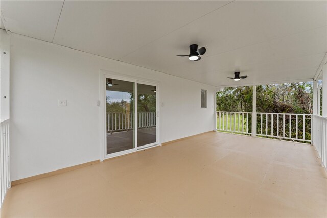 view of patio featuring covered porch and ceiling fan