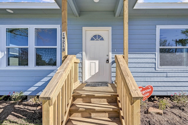 view of property entrance