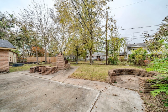 view of yard with a patio