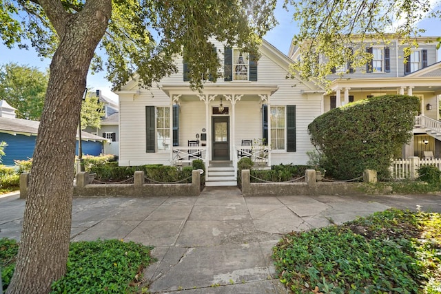 view of front of home with covered porch