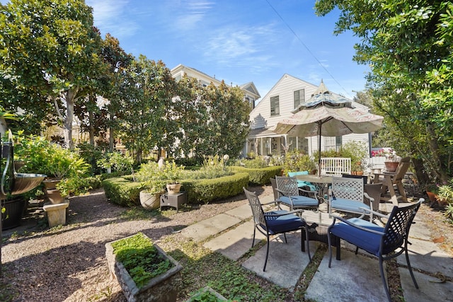 1107 Church St, Galveston, TX 77550 - view of patio featuring outdoor dining space