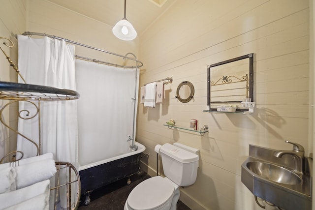 1107 Church St, Galveston, TX 77550 - bathroom with toilet and shower / tub combo
