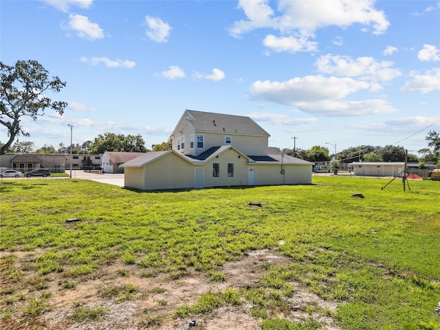 exterior space featuring a yard