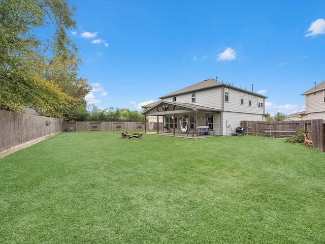 view of yard featuring a patio