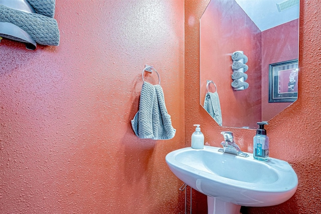 bathroom with sink