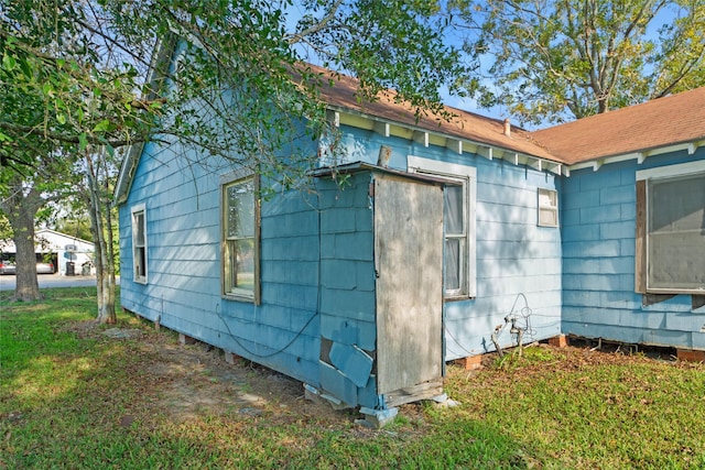 view of property exterior