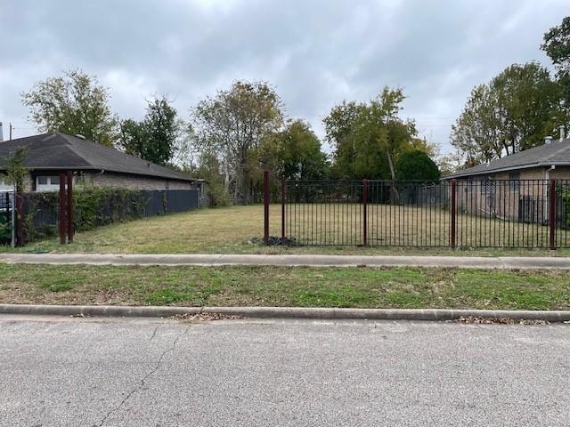 9729 Springbrook Dr, Houston TX, 77041 land for sale