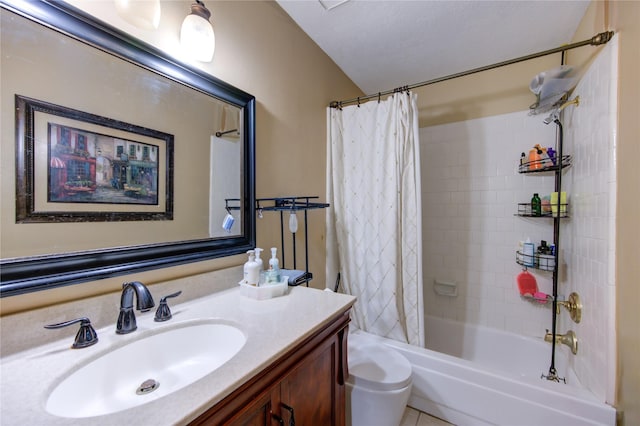 full bathroom featuring shower / bath combo with shower curtain, vanity, and toilet