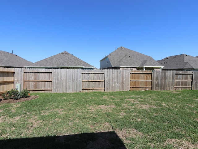 8622 Sun Coral Dr, Cypress, TX 77433 - view of yard featuring a fenced backyard