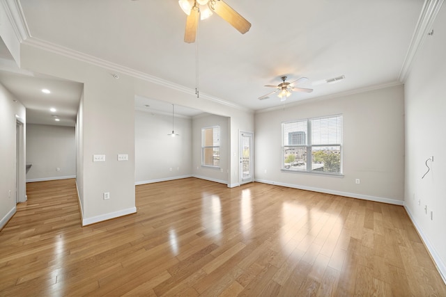 unfurnished room featuring crown molding, light hardwood / wood-style flooring, and ceiling fan