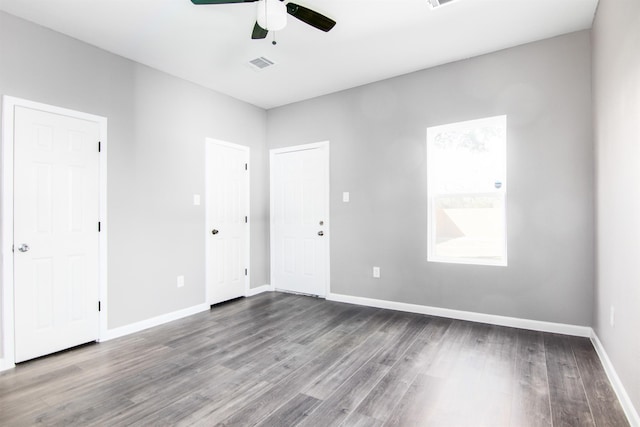 unfurnished room featuring wood-type flooring and ceiling fan