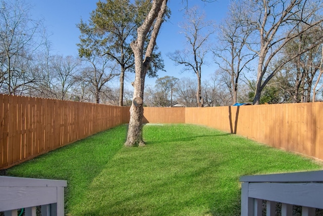 1709 Stevens St, Houston, TX 77026 - view of fenced backyard