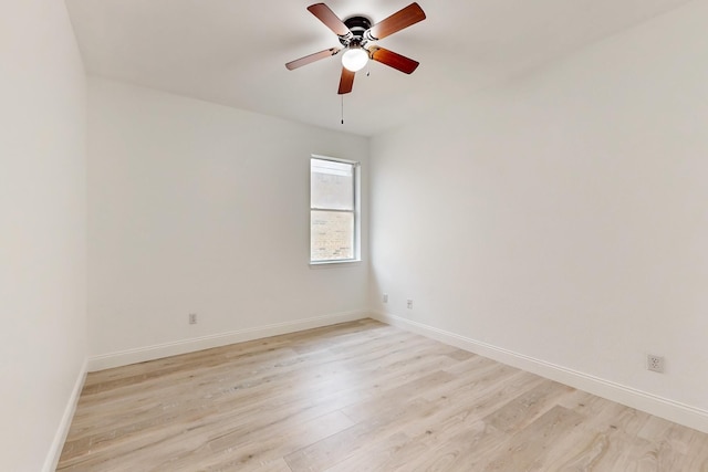 unfurnished room with light hardwood / wood-style floors and ceiling fan