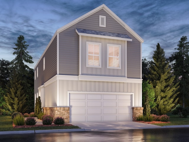 view of front facade with a garage