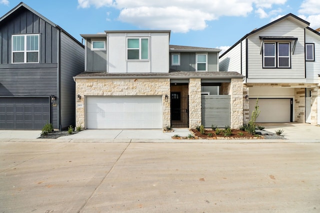 view of front of house featuring a garage