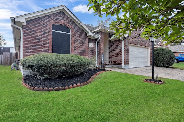 view of front of house featuring a front yard