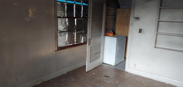 1370 Plum St, Beaumont, TX 77703 - property entrance with washer / clothes dryer