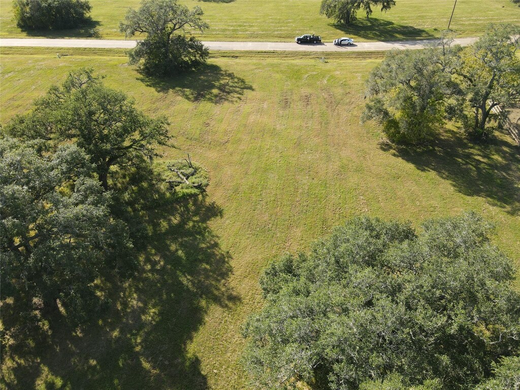 381 Pony Trl, Angleton, TX 77515