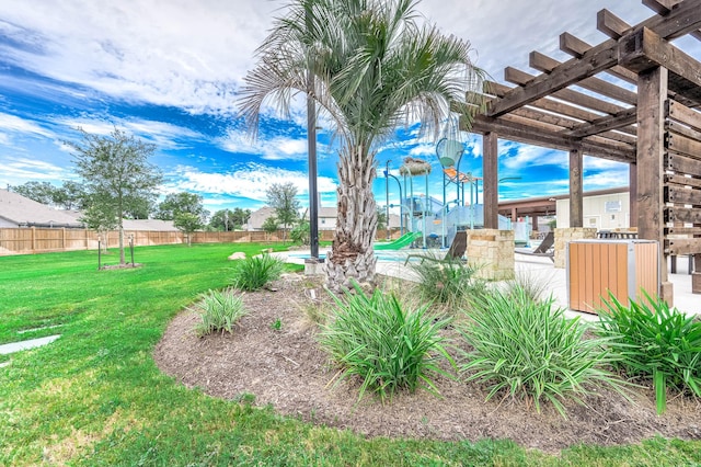 view of yard featuring a pergola