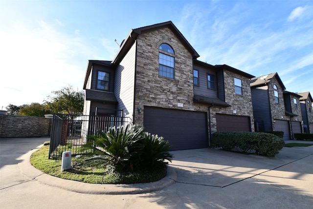 view of front facade featuring a garage