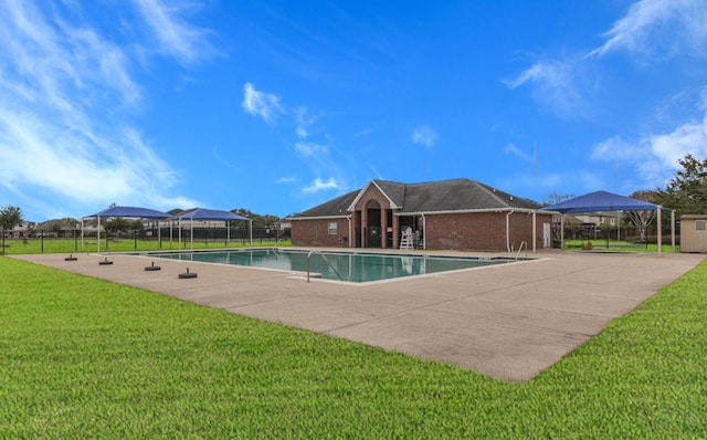 3206 Glenmont Ridge Ct, Fresno, TX 77545 - community pool with a patio area