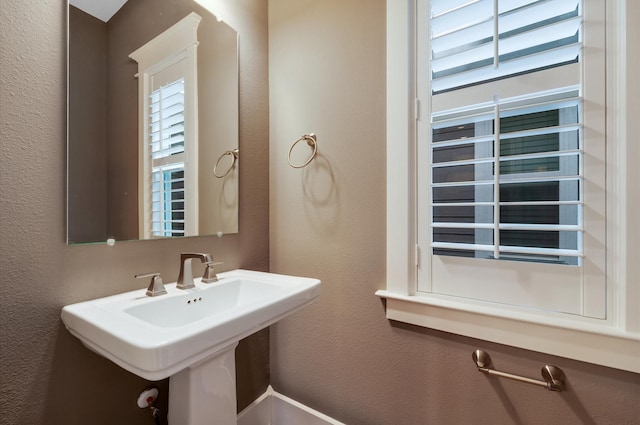 bathroom with sink