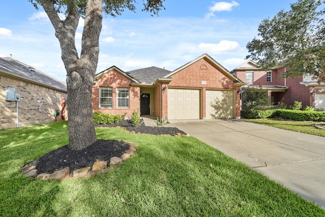 view of front facade featuring a front yard and a garage