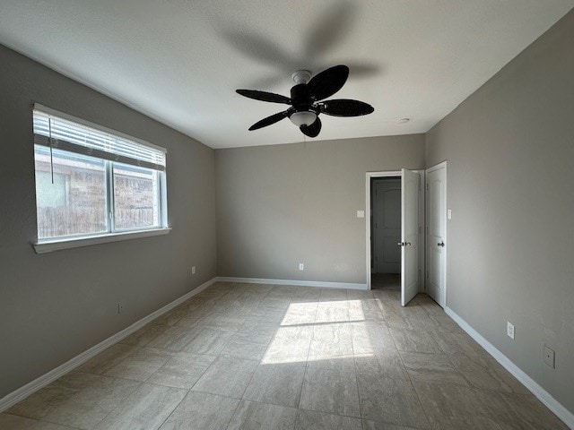 unfurnished bedroom with ceiling fan