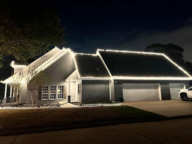 view of front of house with a garage