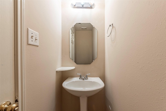 bathroom with sink