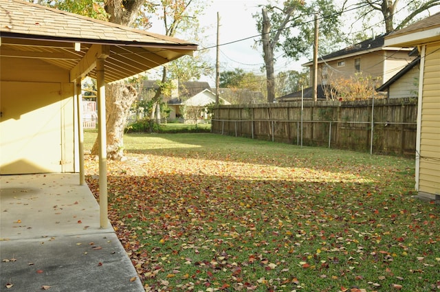 view of yard with a patio