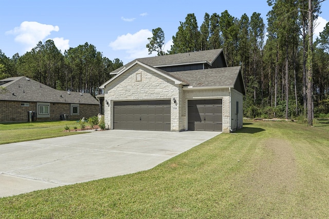 view of front of home with a front lawn