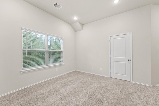 empty room featuring carpet floors