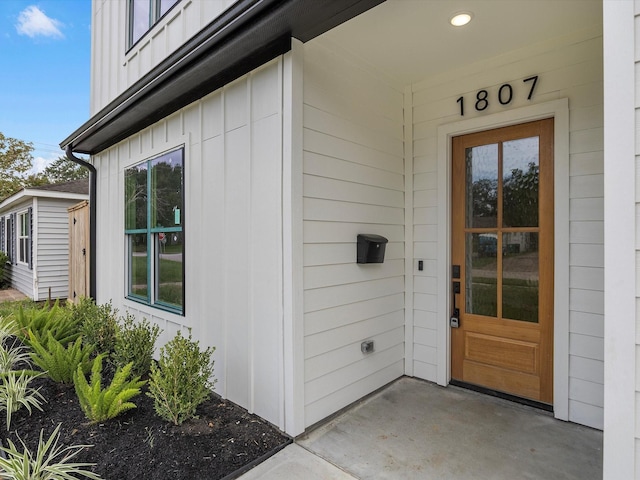 view of entrance to property