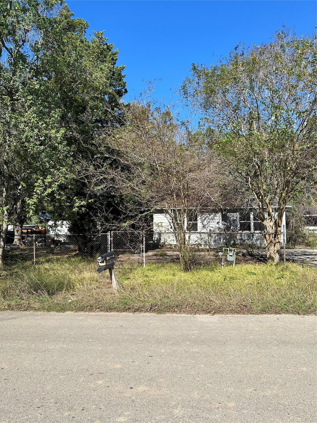 view of obstructed view of property