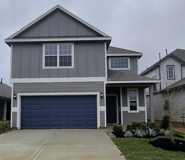 view of front of house featuring a garage