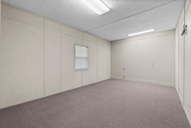 spare room with carpet flooring