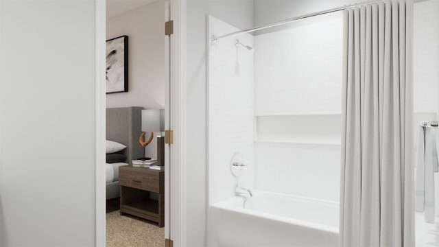 bathroom with washtub / shower combination