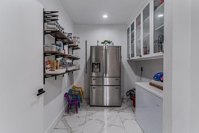 laundry room featuring electric dryer hookup