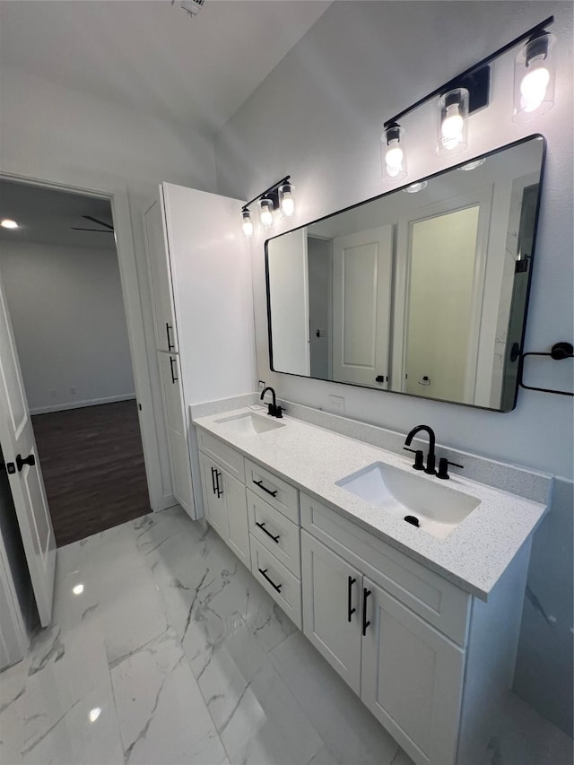 bathroom with vanity