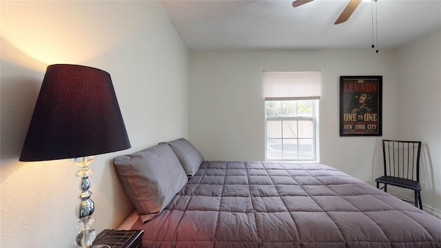 bedroom featuring ceiling fan