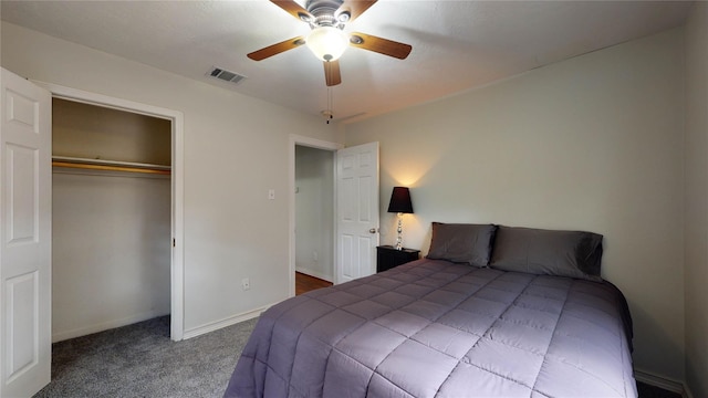 bedroom featuring carpet flooring, ceiling fan, and a closet