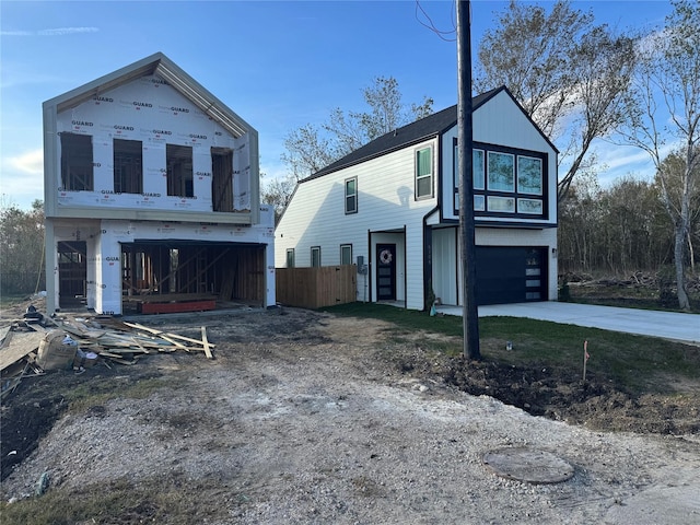 view of front facade with a garage