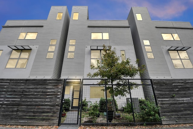 4722 Austin St, Houston, TX 77004 - photo 1